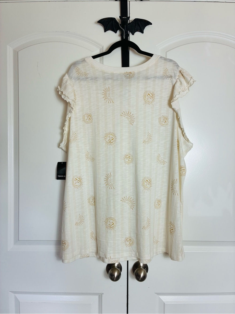 Torrid Cream Celestial Motif Ruffle Sleeve Tank Stretch size 3X NWT - Picture 4 of 15